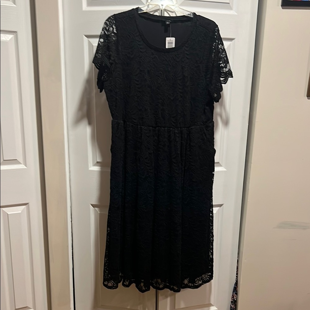 Torrid black lace dress (with pockets!)
